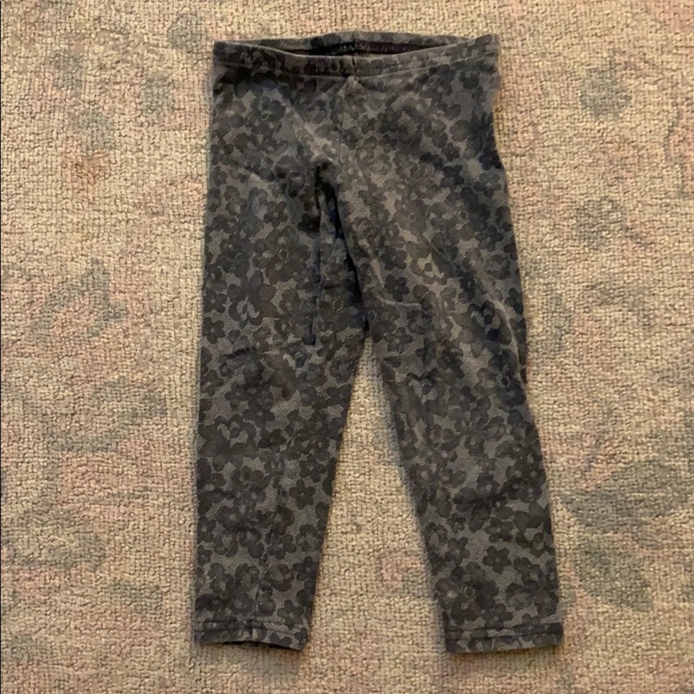 Old Navy Gray flowered leggings